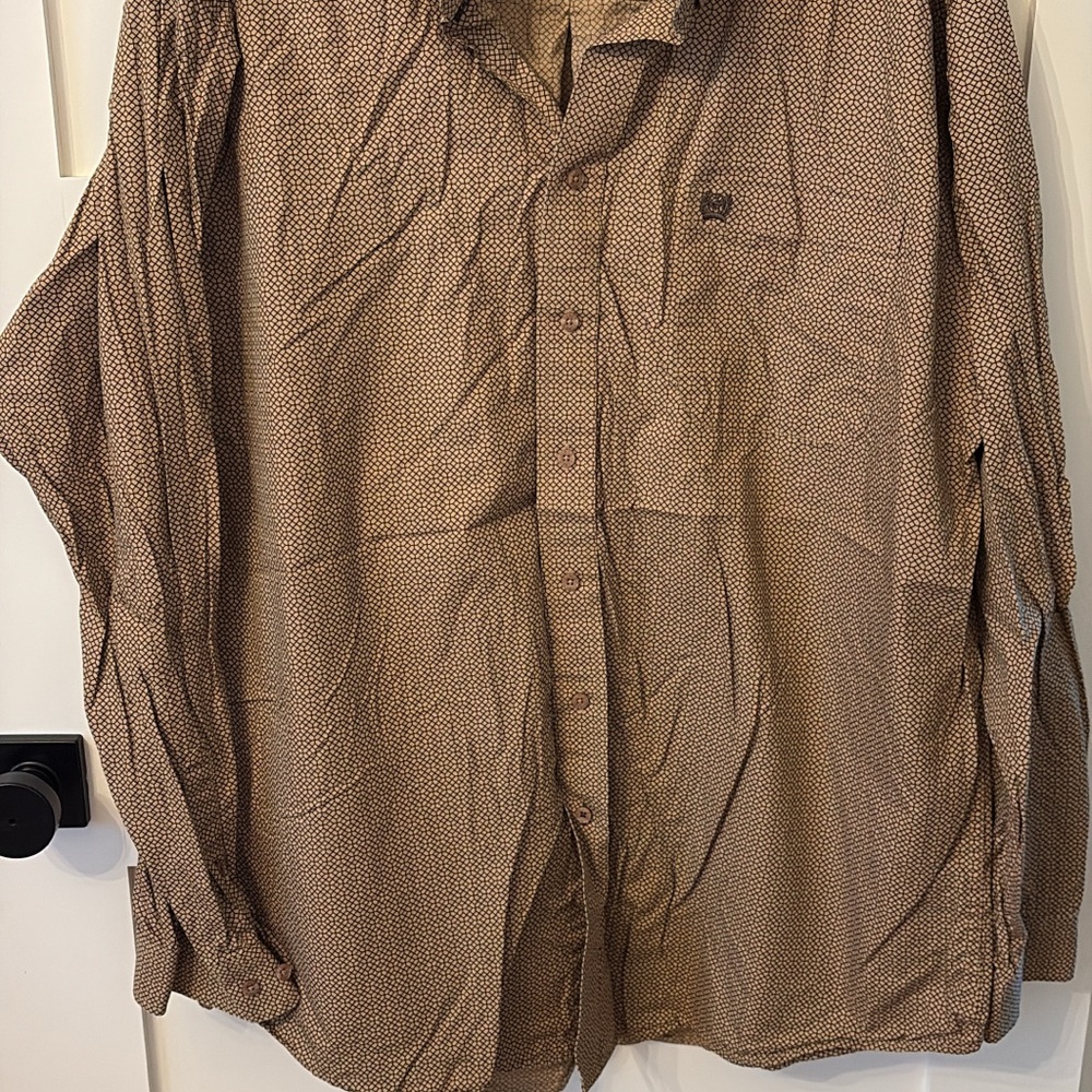Cinch Men's Tan Patterned Button Down Shirt